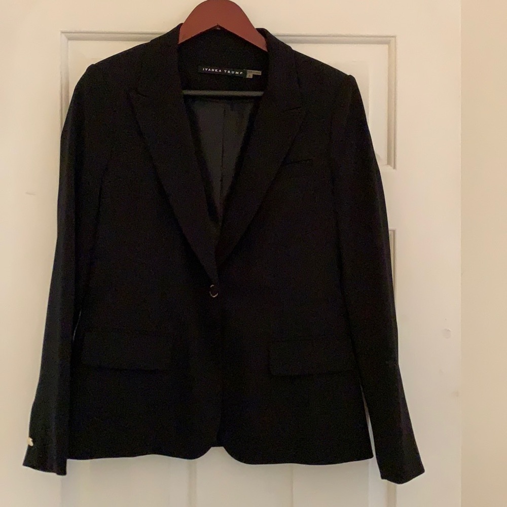 Ivanka Trump Blazer